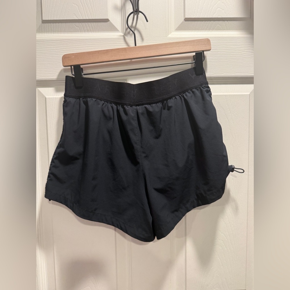 Varley Esmond 3” Shorts Black Size M High Rise - Picture 10 of 12